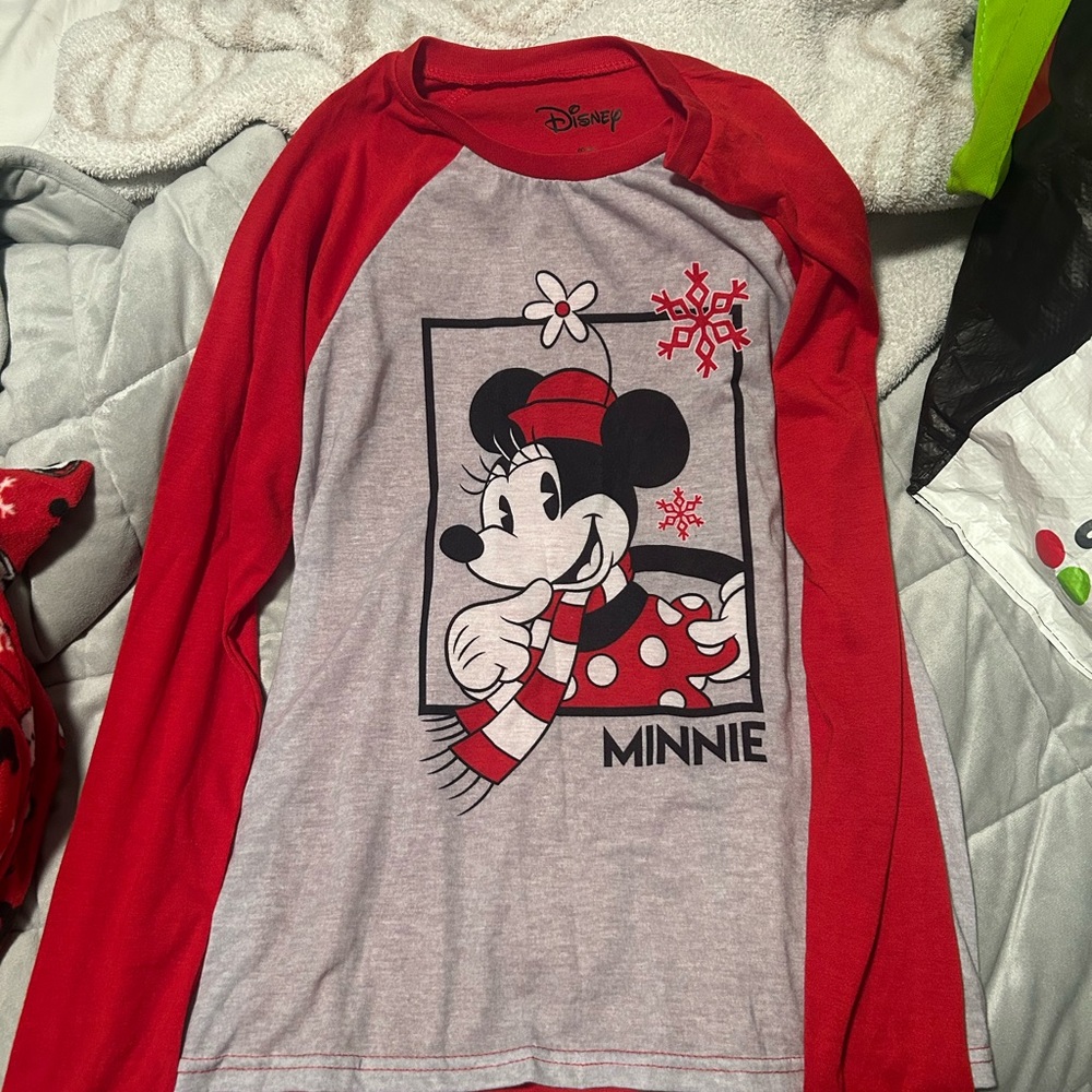 Disney Minnie Mouse Christmas Long Sleeve Tee